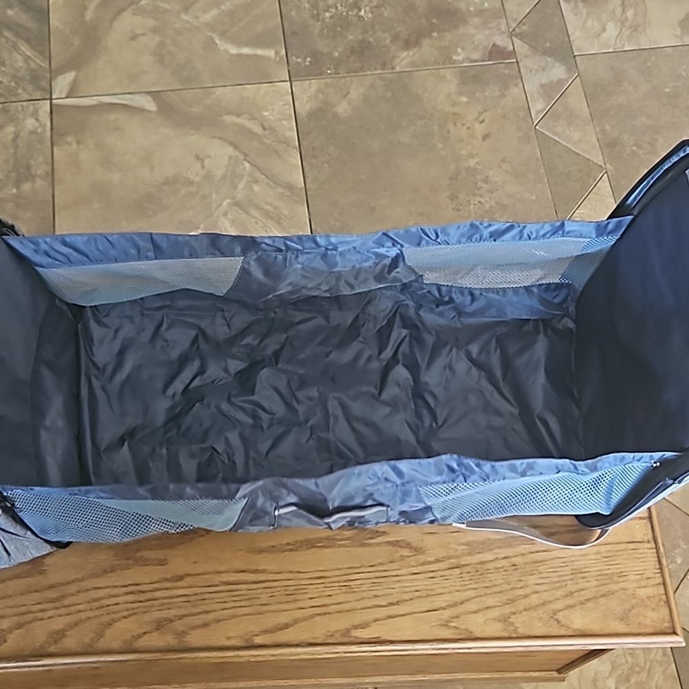 Debug Baby Diaper Bag with Built in Changing Station in Gray - Picture 11 of 15